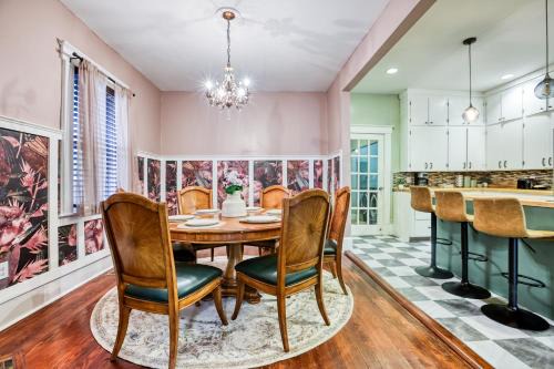 Monthly Stays! - Arcade - Summer Fun Near Starland, River St & DT