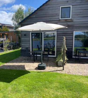 Mooi vakantiehuis prachtig gelegen aan het water