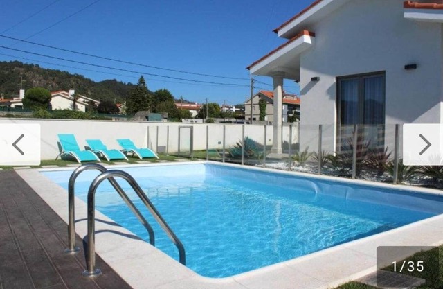 Moradia dos Telhadinhos Avec Piscine a 1.5km de la Plage et 1.5 km de la Montagn