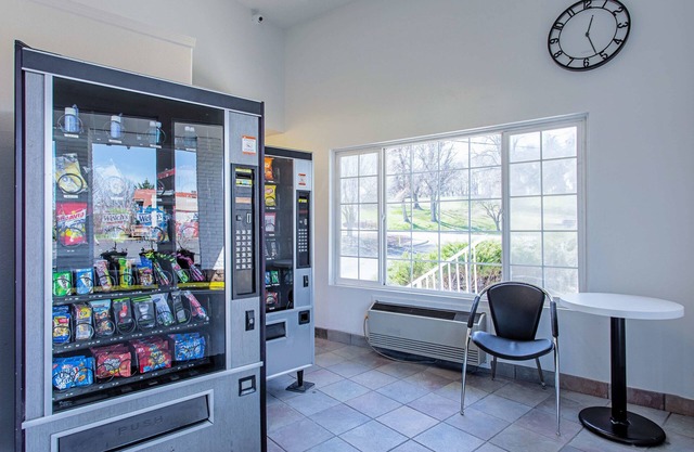 Motel 6 Pendleton, OR - West