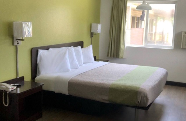 Motel 6 Yakima, WA - Downtown