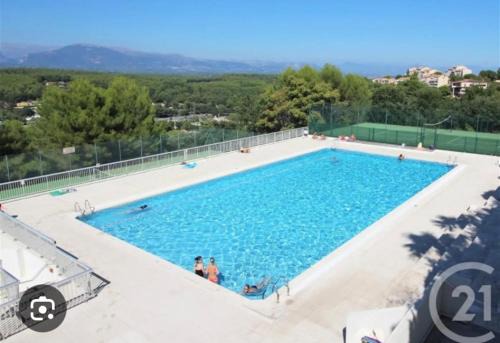 Mougins le Haut - Rez de Jardin - Terrasse - Piscine
