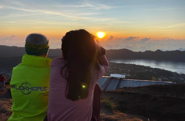 Mount Batur trekking and guide