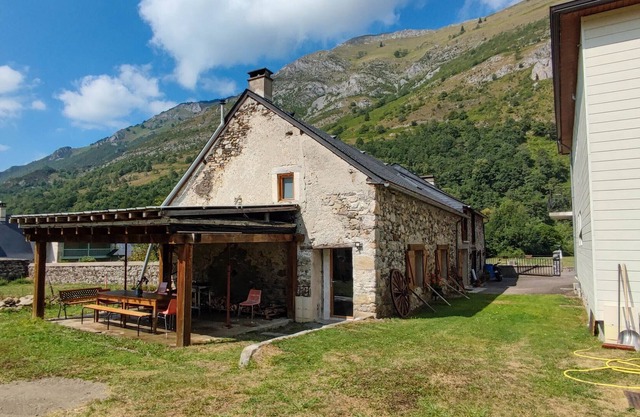 Mountain gîte "La Grange" sleeps 12