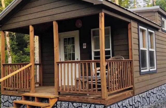 Mountain Hideaway Cabin 221