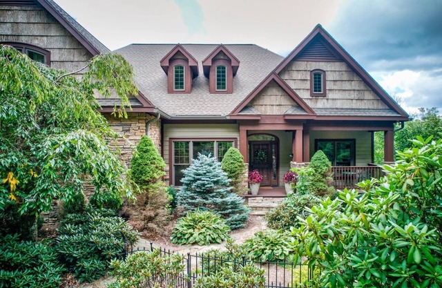 Mountain Home with Mountain Views