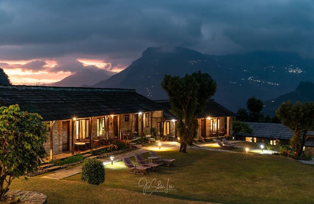 Mountain Lodges of Nepal - Tomijong
