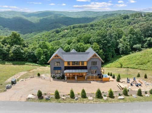Mountain Time Lodge at Eagles Nest