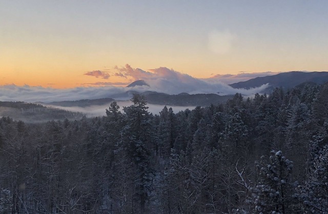 Mountain View Apartment with Beautiful Views in a Private Setting.