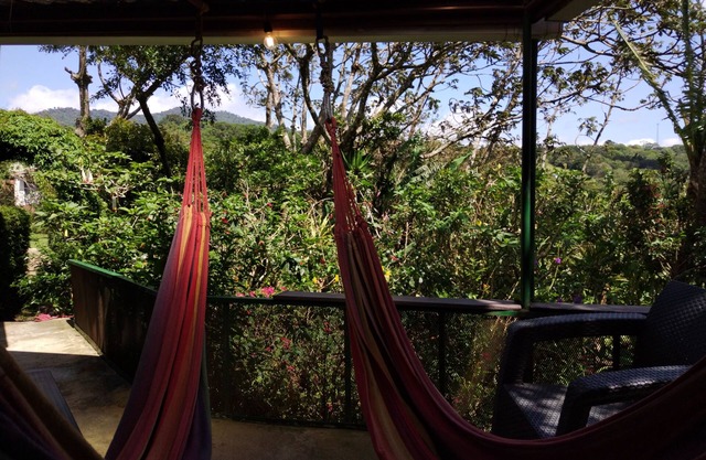 Mountain view Monteverde, Cecropia Paradise