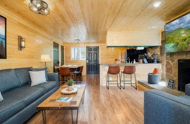 Mountain Views at Dolly's Castle Unit 5