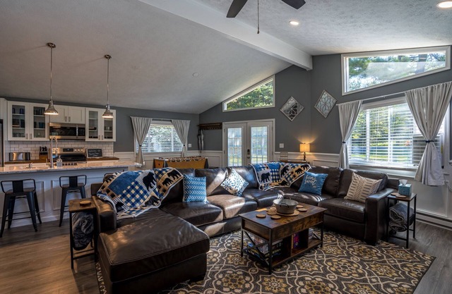 MountainTime Lodge at Towamensing Trails -Hot Tub - Dog Friendly