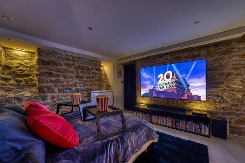 Movie Room Immersion unique et atmosphère cosy assurée