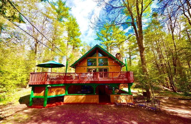 ⛰⛵️⛱Mt. Maplewood Lodge❤️Family Budget☆Ski☆Cabin☆Hot⛷Tub☆Game Rm☆Dogs+