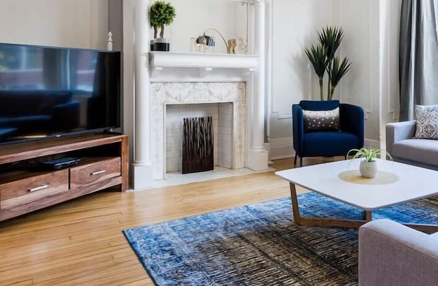 MTLVR #08 | Mile End area, 2BA, near the mountain