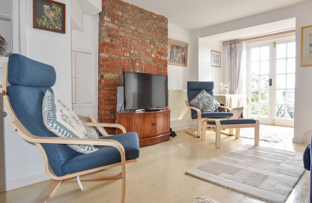 Mulberry Cottage coastal holiday home