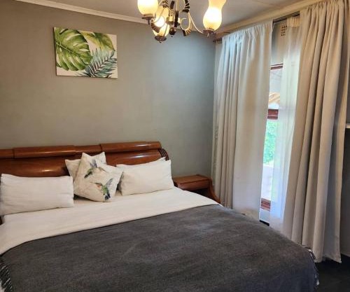 Mutanda Georgie's Bar & Grill