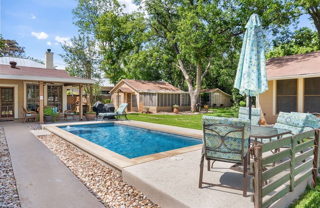 My Little House | Hot Tub | Shared Pool