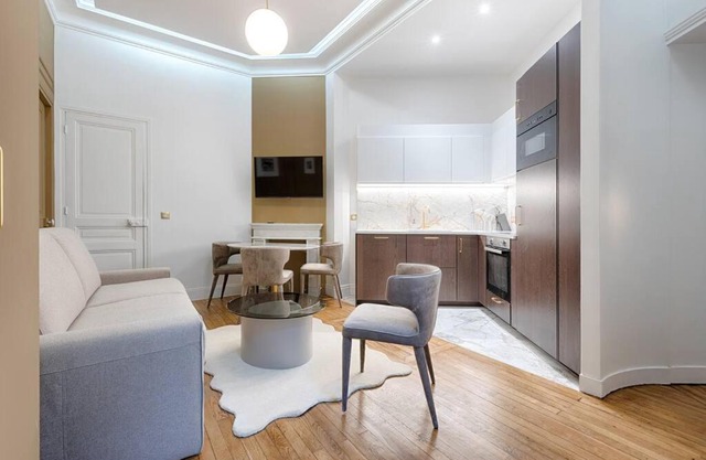 MyKeypers Luxury Parisian Flat - Heart of Paris