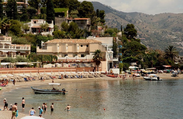 N ° 8 Panarea house