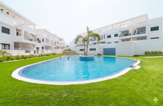 Nalia Horizon Penthouse, Outdoor living in comfort, by OYOOSTAYS