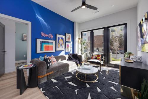 Nashville - 3102 Long Blvd - Odyssey - R