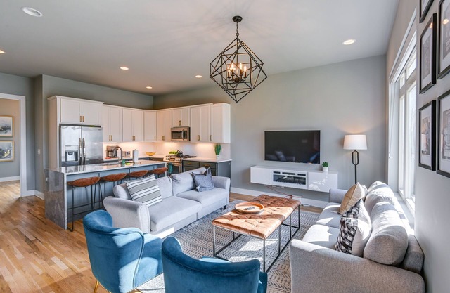 Nashville Townhome w/Rooftop Balcony & Game Room!