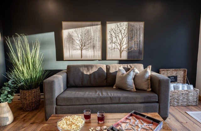 Nature Haven - Hot Tub, Trails, & Lake Access