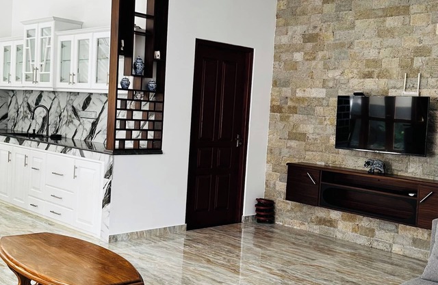 Nature Meets Comfort – 2BR Modern Stay Near Hikkaduwa Shores