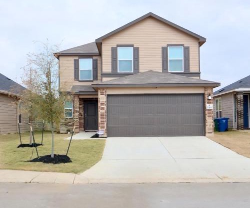 Near Airport & Prime Location Getaway sleeps 8