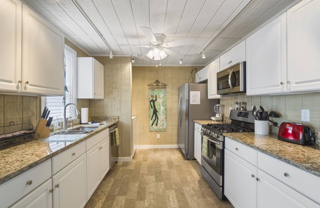 Near Clemson! Lofted Apartment, within walking distance of Historic Pendleton