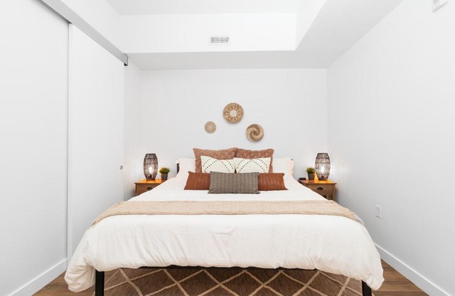 Near Downtown, MOUNTAIN VIBES, GIG Wi-Fi Business