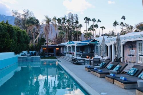 Near Downtown Palm Springs, 7 BD 7 BTH, 80FT Pool, Pickleball