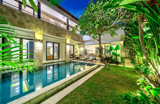 Nelayan Garden Villa Exquisite 3 bedroom Canggu 600 meter from beach