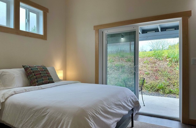 nEuropean Style Cottage in Oregon's Willamette Valley Wine Country - Cottage #3