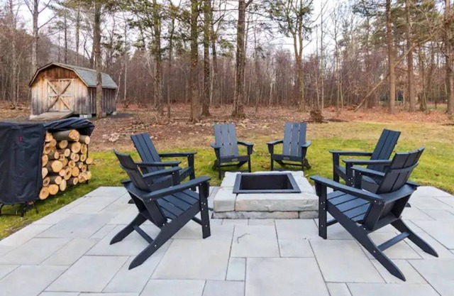 New! 2 Units in 1 House! 6BR/2.5BA + Hot Tub & Fire Pit