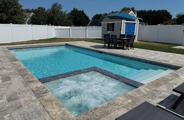 New 2025 Saltwater Heated Pool & Hot Tub -Less than 5 Minutes from Nauset Beach!