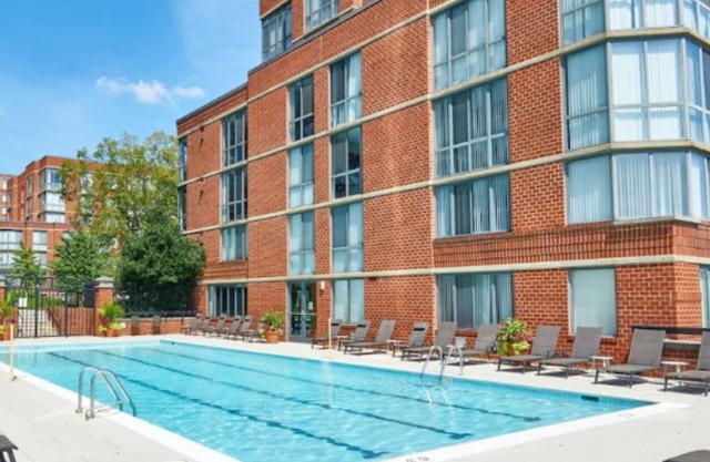 NEW 2BR/2BA Furnished Apt in Prime Location of Arlington, VA -Amenities!