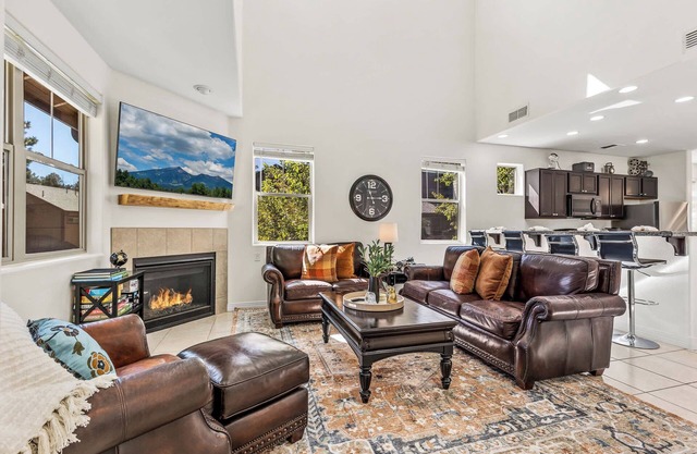 NEW 4BR | Dog-Friendly | Walk to Park and Trails