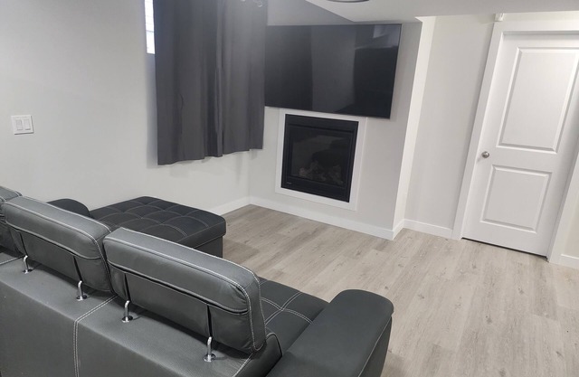 New and Cozy Brigthon Luxury Suite