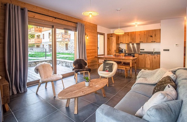 New apartment with terrace and parking in Champagny-en-Vanoise