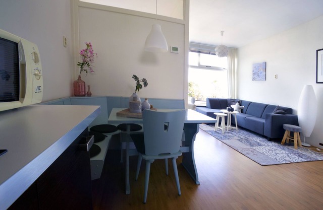 New apartment with 2 separate bedrooms and free parking