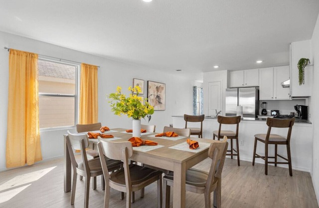 New Braunfels Home - Four Bedroom House, Sleeps 8