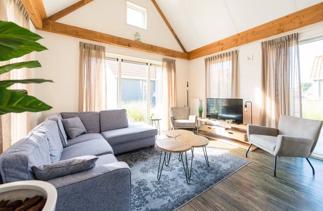 New Bungalow w/Terrace