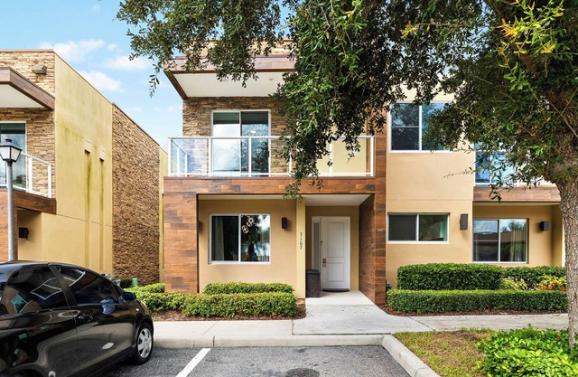 New! Centrally Located Near Orlando's Attractions