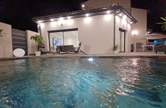 New contemporary villa with pool 15 min from Aix, 20 min from Marseille