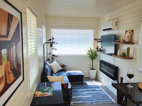 New Cornhole, Pickleball, Hot Tub, Pool & Patio