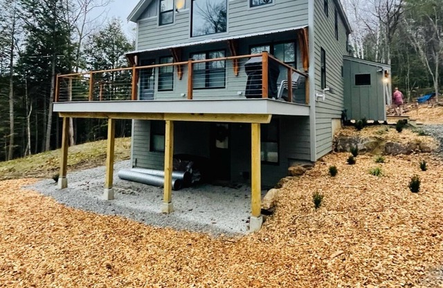 New Cozy Timber Frame Mountain Retreat- Waterville Estates
