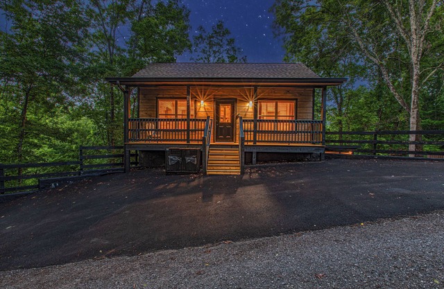 New - Dollywood - Fire pit - Arcade - Family Getaway