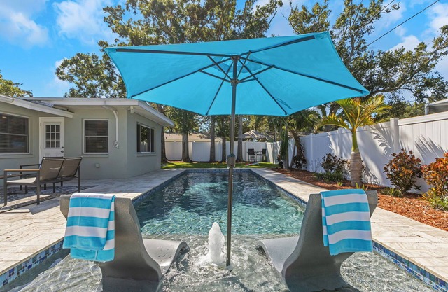 NEW! Heated Pool w/Tanning Shelf, 4 Min To Beach! Pet-Friendly!
